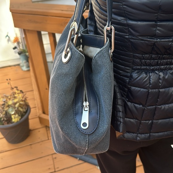 Michael Kors Raven Denim Large Shoulder Bag - Picture 6 of 12